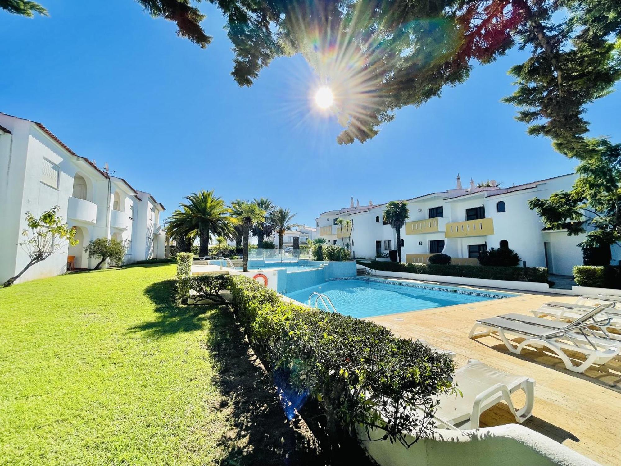 Lavanda - 2 Bedrooms - 3 Level Pool - Garden - Beach 1Km 에스톰바 외부 사진