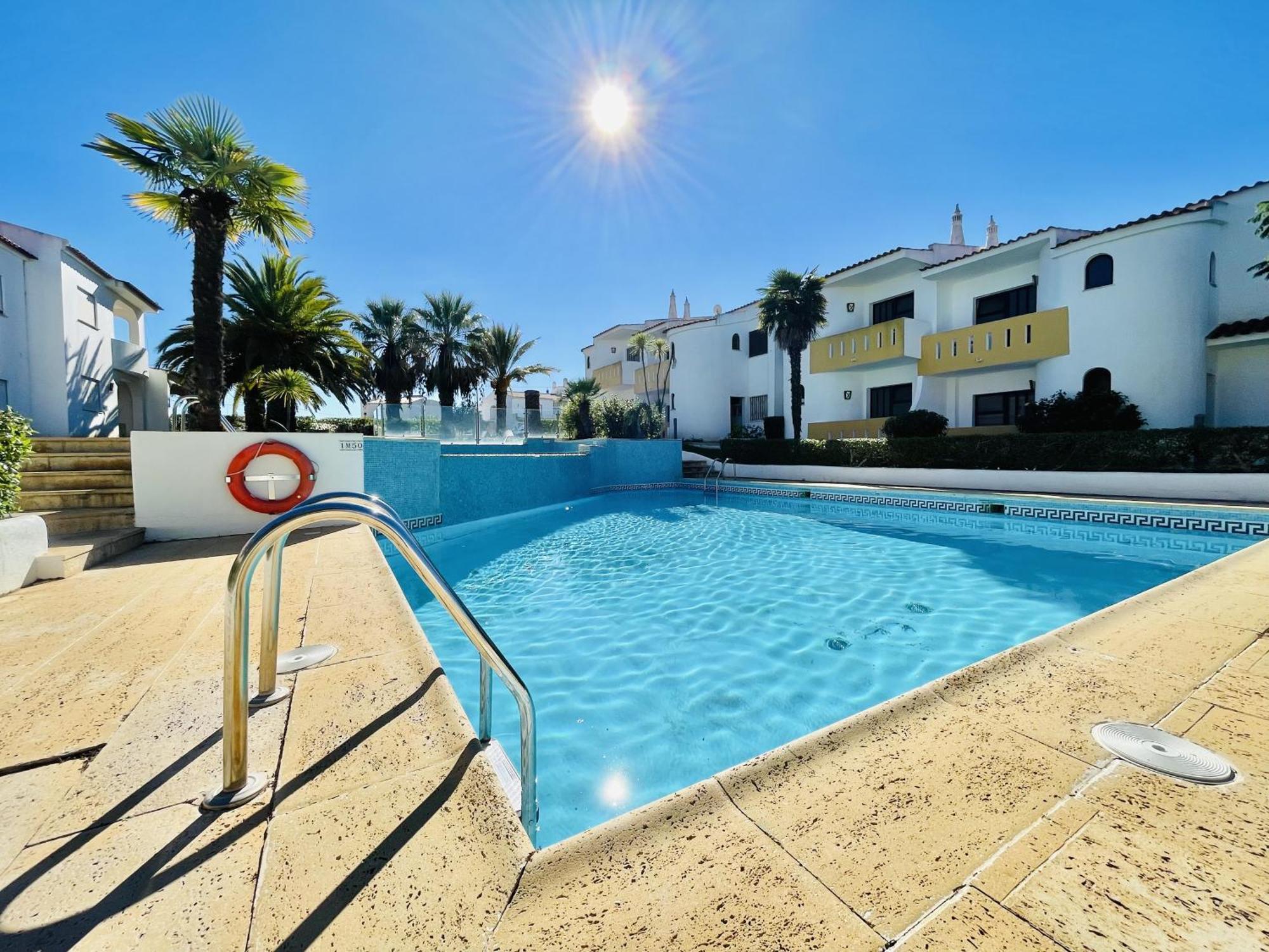 Lavanda - 2 Bedrooms - 3 Level Pool - Garden - Beach 1Km 에스톰바 외부 사진